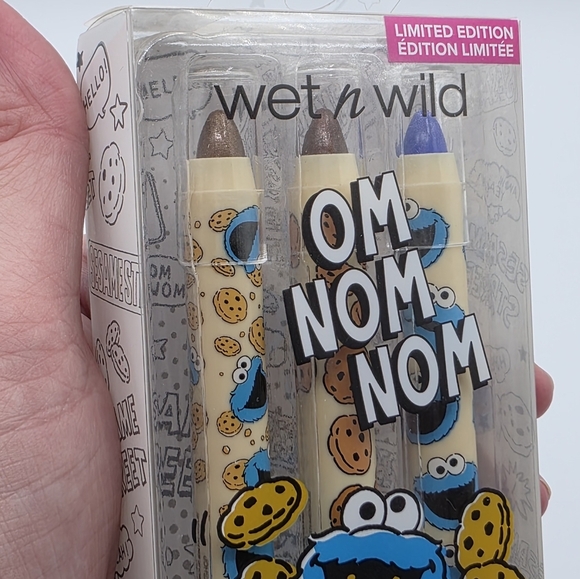 Wet n Wild x Sesame Street Collection Om Nom Nom Multi-Stick Set - Picture 6 of 7